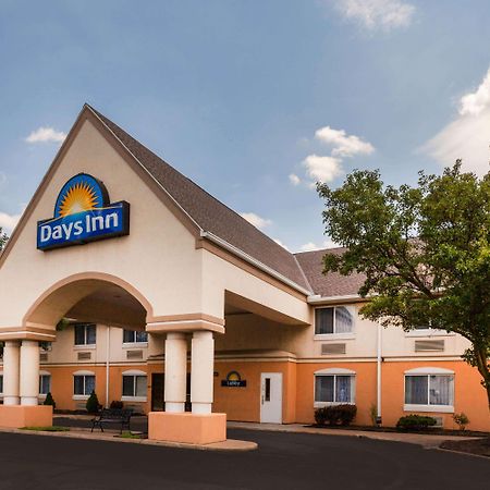 Days Inn By Wyndham Milan Sandusky South Exterior foto