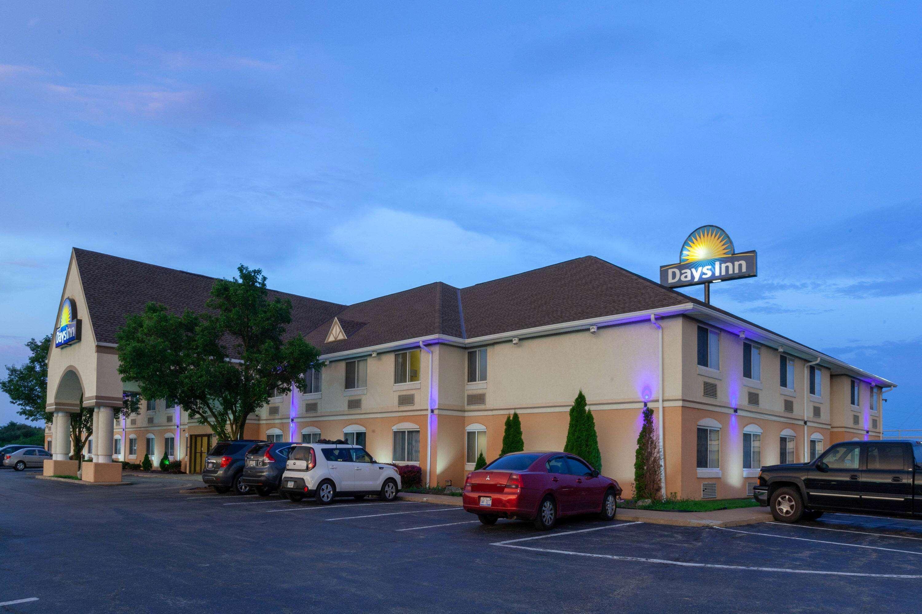 Days Inn By Wyndham Milan Sandusky South Exterior foto